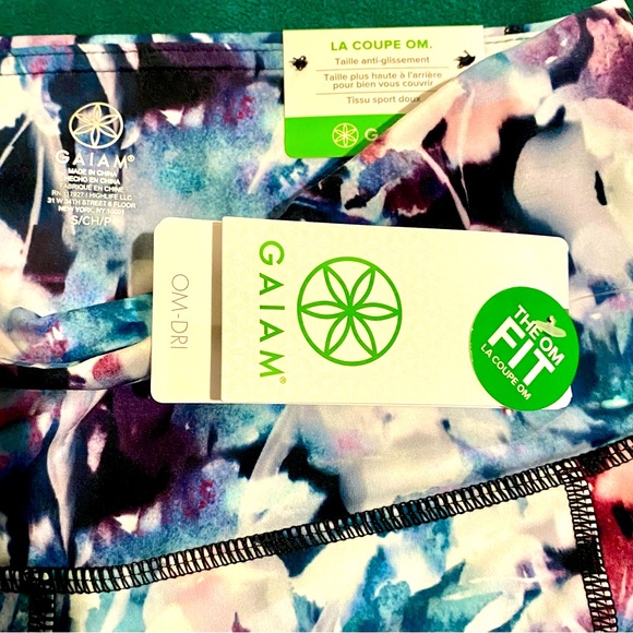 NWT Gaiam S Floral Leggings - Picture 5 of 5